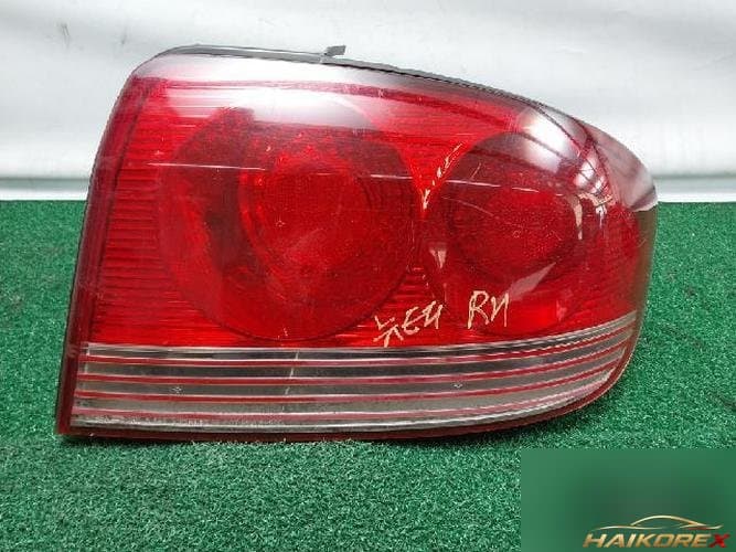 Hyundai Sonata 2002 — фонарь задний комбинированный (правый, со стороны пассажира)