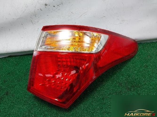 Hyundai Veracruz 2008 — комбинированный задний фонарь правый (924023J000)