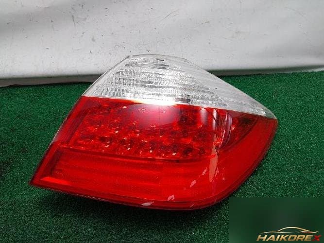 Hyundai Genesis 2009 — фонарь комбинированный задний правый 92402-3M0