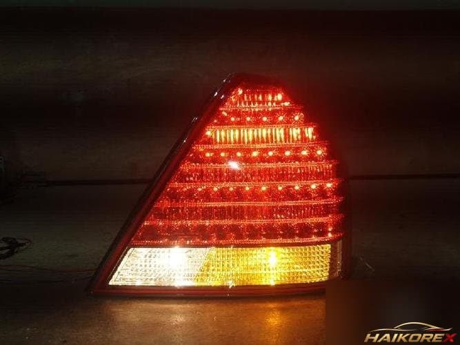 Hyundai Equus 2007 — фонарь задний правый 92402-3B500