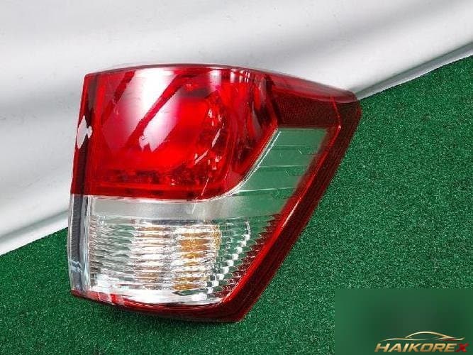 KG Mobility Korando 2015 — комбинированный задний фонарь правый (83602-21500)