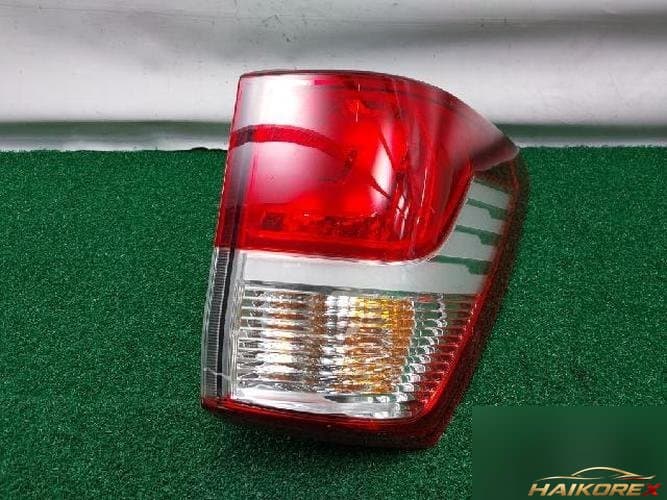 KG Mobility Korando 2015 — комбинированный фонарь задний правый 83602-21500