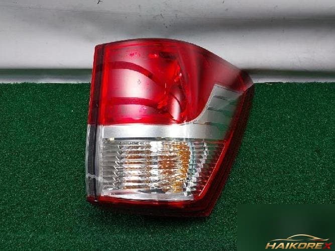 KG Mobility Korando 2015 — комбинированный фонарь задний правый 83602-21500