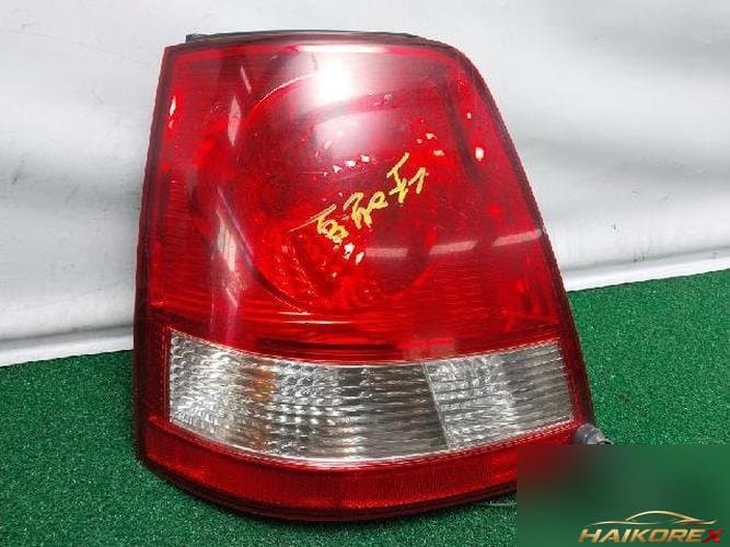 Kia Sorento 2004 — задний комбинированный фонарь левый (водителя)