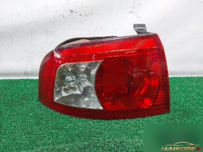 Kia Optima 2004 — фонарь задний комбинированный левый (водительский)