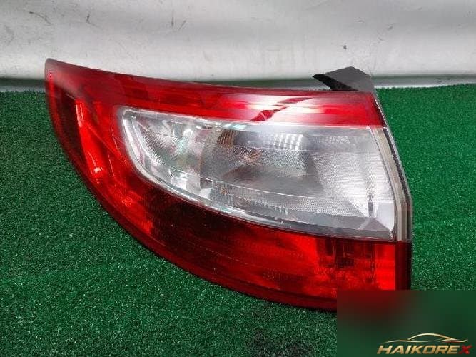 Renault SM3 2009 — фонарь задний левый наружный 265550016R