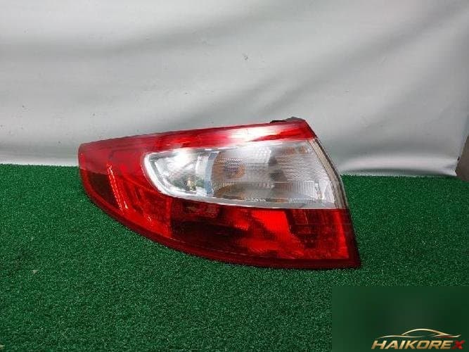 Renault SM3 2011 — фонарь задний левый (комбинированный) 265550016R