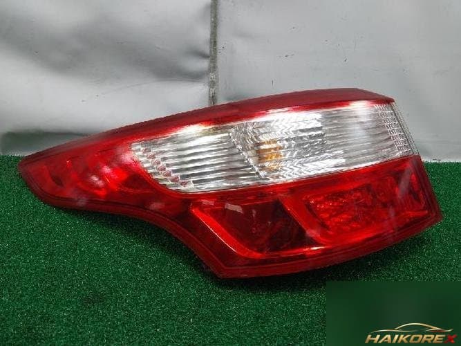 Renault SM5 2012 — фонарь задний левый в сборе 265550030R