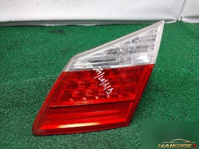 Hyundai Genesis 2008 — фонарь багажника (белый)