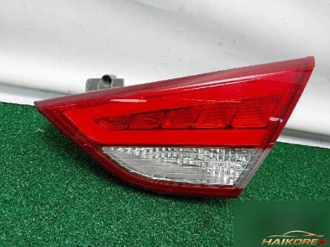 Hyundai Sonata 2014 — фонарь багажника белый 92404-3S3