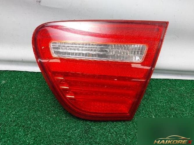 Hyundai Avante 2010 — задний фонарь (багажник)