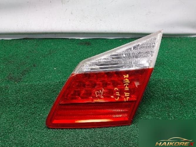 Hyundai Genesis 2011 — фонарь багажника правый