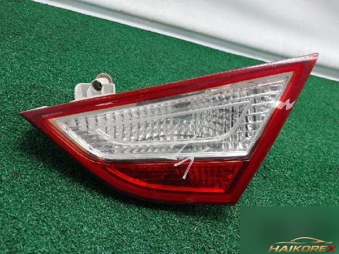 Hyundai Sonata 2011 — фонарь багажника белый