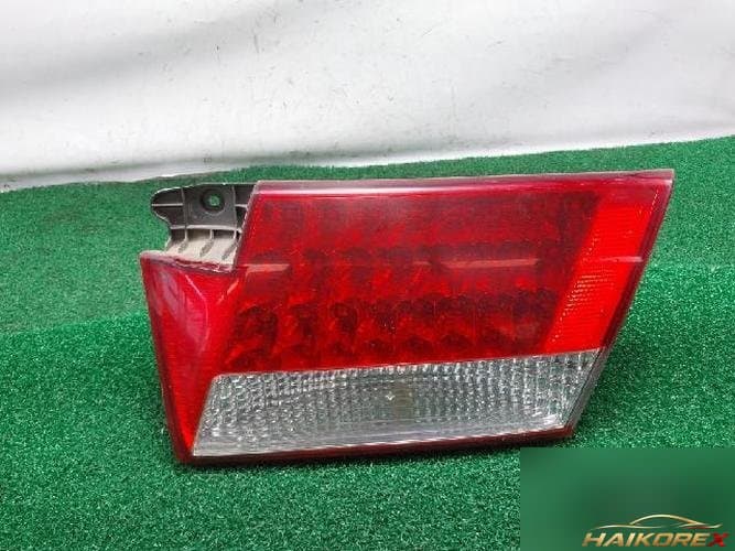 Hyundai Grandeur 2006 — фонарь в крышку багажника белый 2