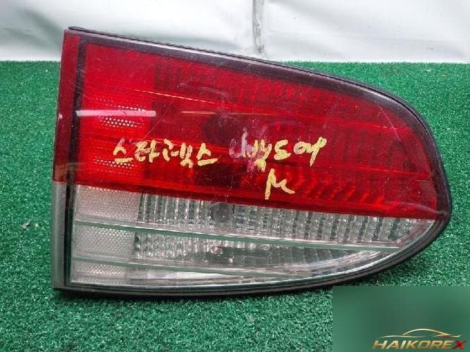 Hyundai Grand Starex 2006 — светильник в багажнике 92406-4A6