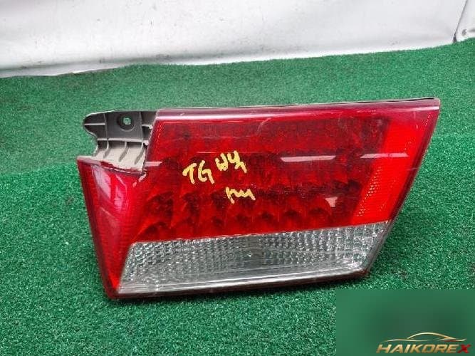 Hyundai Grandeur 2006 — задний фонарь (белый финишер, багажник) 2