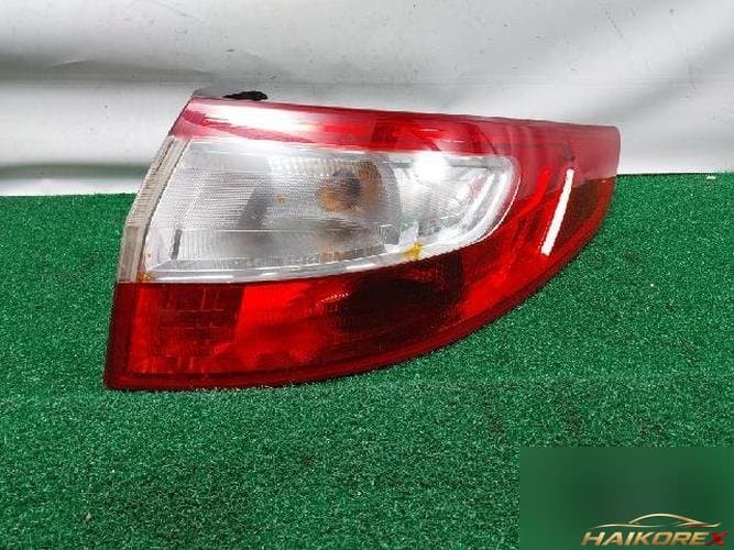 Renault SM3 2010 — комбинированный фонарь задний правый (пассажирский)
