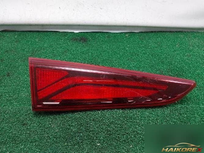 Hyundai Kona 2018 — накладка задней двери левая