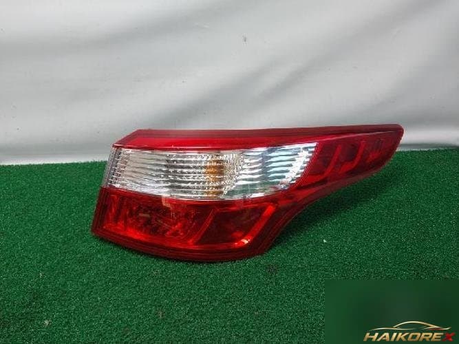 Renault SM5 2010 — фонарь задний комбинированный правый (пассажирский) 265500029R