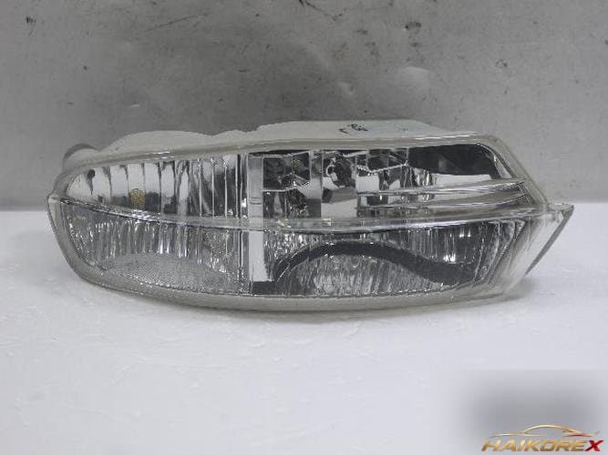 Lexus LS 2001 — противотуманная фара правая (пассажирская)
