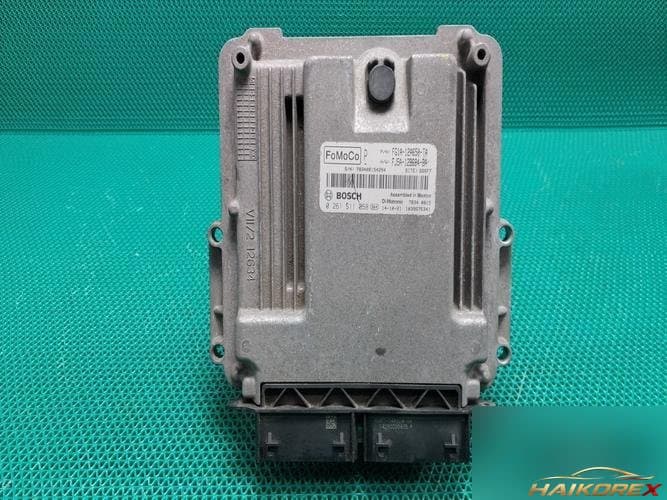 Ford Taurus 2015 — блок управления двигателем ECU FG1A12A650TA