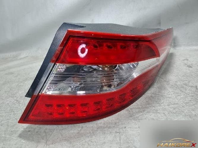 Kia K5 2012 — фонарь задний правый (в сборе)
