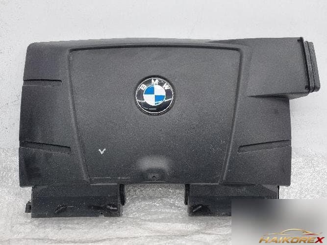 BMW 3 Series 2007 — крышка двигателя