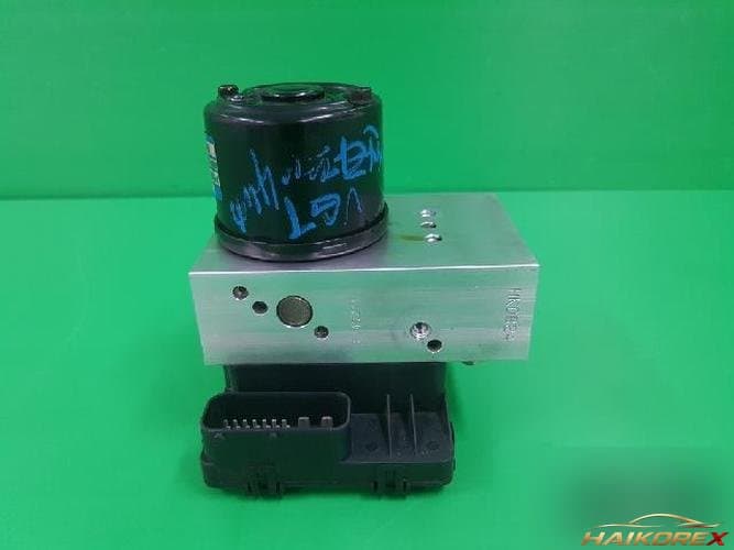 Hyundai Santa Fe 2005 — блок ABS 5890026180