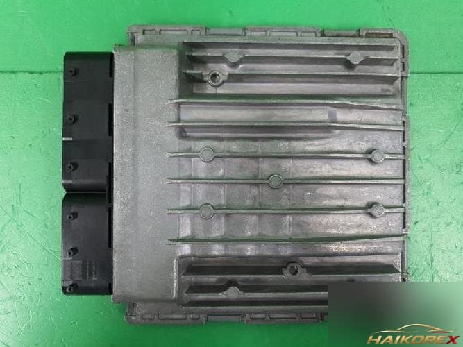 BMW 5 Series 2008 — блок управления двигателя ECU 7 576 297