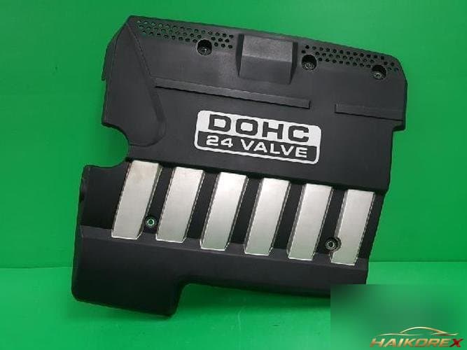 Daewoo Tosca 2009 — крышка двигателя