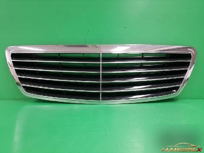 Mercedes-Benz S-Class 2003 — радиаторная решетка A 220 880 05 83