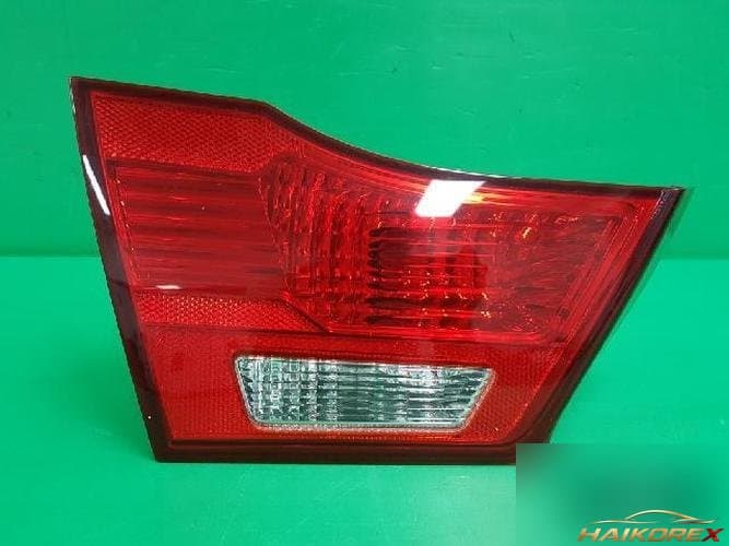 Kia Roche 2010 — накладка задней двери левая 92405 2G600