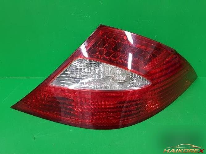 Mercedes-Benz CLS-Class 2007 — комбинированный фонарь задний правый A2198200264