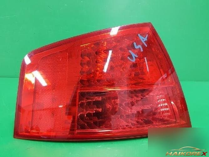 Audi A8 2005 — комбинированный фонарь задний левый (водительский) 4E0 945 095D 1