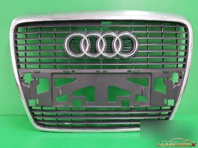 Audi A6 2009 — решетка радиатора 4F0 853 651