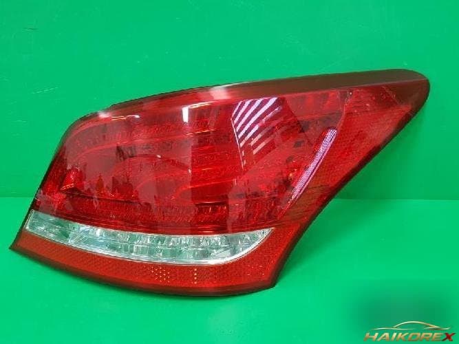 Hyundai Equus 2010 — комбинированный фонарь задний правый 92402 3N000 10