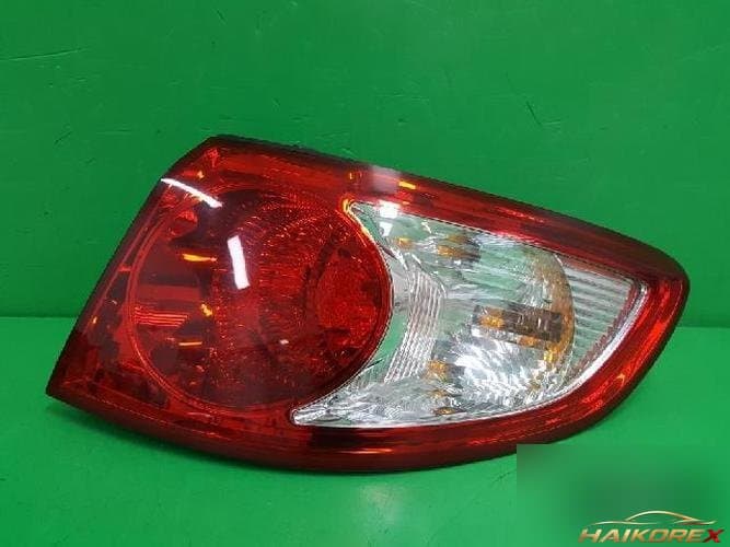 Hyundai Santa Fe 2006 — комбинированный фонарь задний правый (пассажирский) 92402 2B000 10