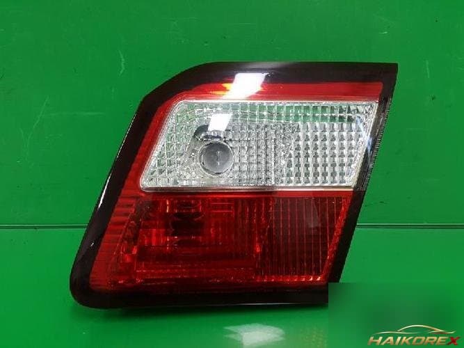 Renault SM5 2004 — накладка крышки багажника (с фонарём) 53801 550