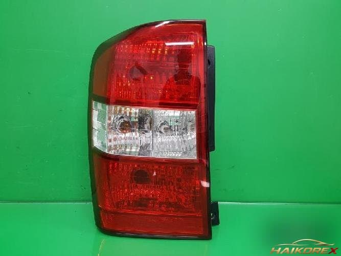 Kia Carnival 2011 — комбинированный фонарь задний левый (водительский) 92401 4D100