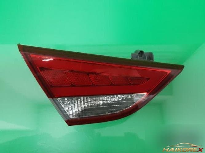 Hyundai Sonata 2013 — накладка задней двери левая 924033S300