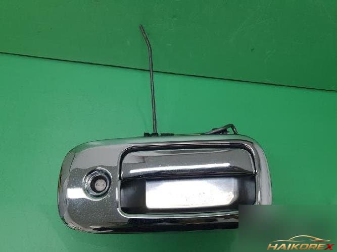 Chevrolet Chevy 2004 — фиксатор двери 1