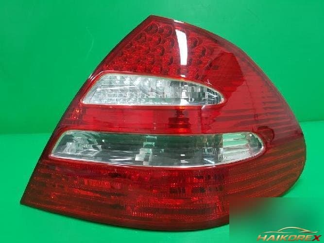 Volkswagen Passat 2006 — фара задняя комбинированная (правая, сторона пассажира) A 2118200664