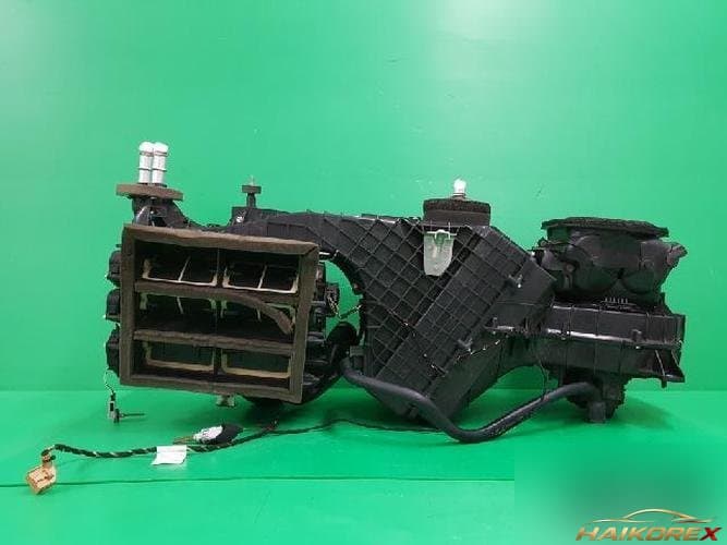 Volkswagen Touareg 2012 — испаритель кондиционера 7P1820005M