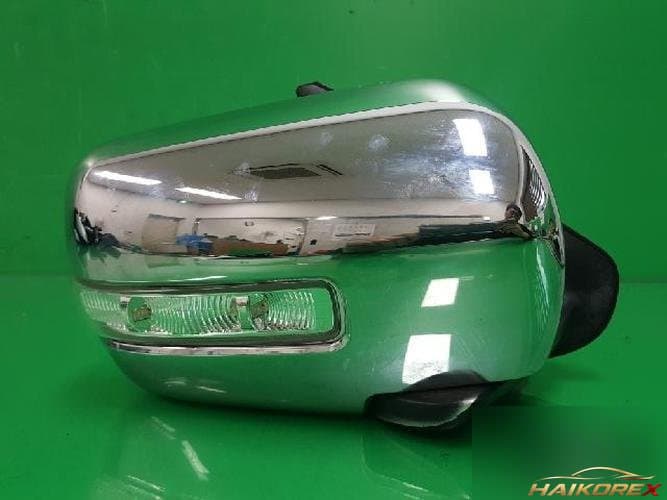 Kia Mohave 2008 — боковое зеркало правое 87620 2J0303D