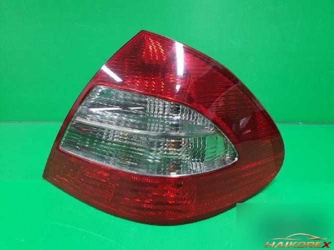 Mercedes-Benz E-Class 2007 — фонарь комбинированный задний правый 2118202464