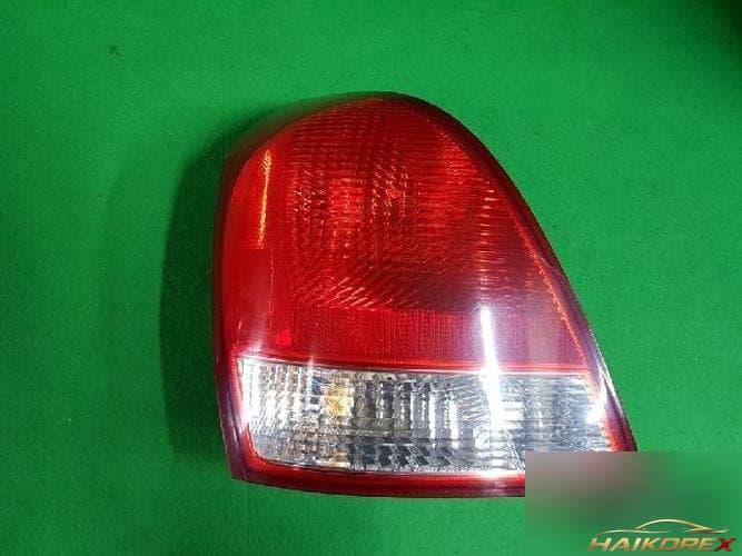 Hyundai Avante 2003 — комбинированный фонарь задний левый (водительский) 1