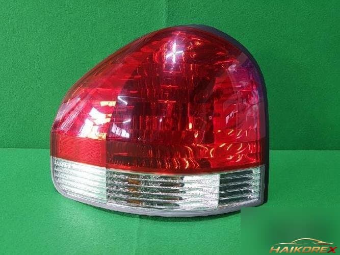 Hyundai Santa Fe 2004 — задний комбинированный фонарь левый