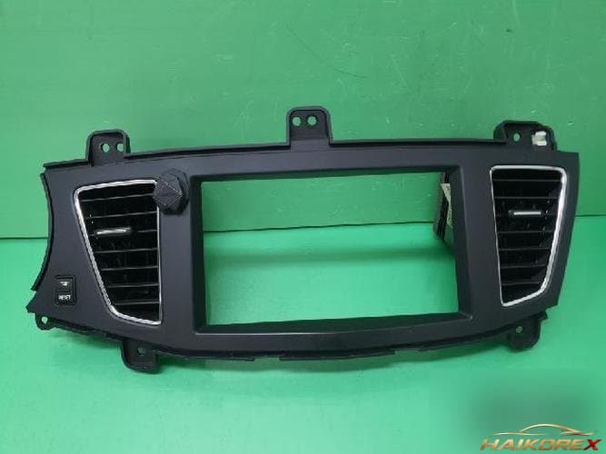 Kia K7 2010 — приборная панель