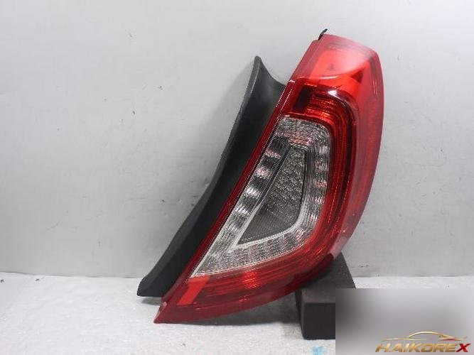 Ford MKS 2013 — комбинированный фонарь задний правый DA53-13B504-AE