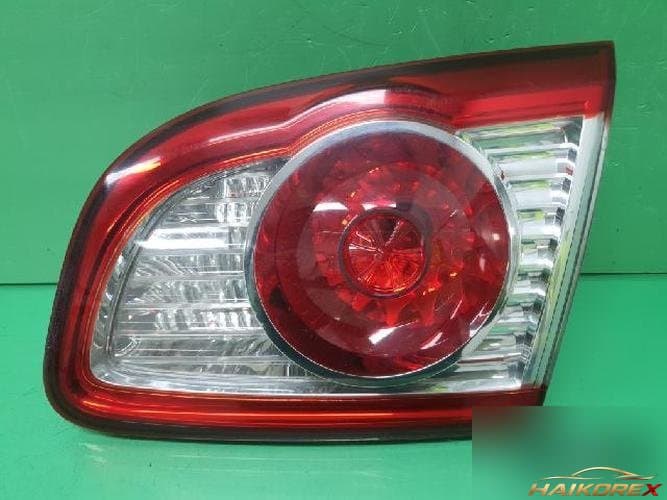 Hyundai Santa Fe 2010 — подсветка багажника 8